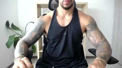 Snapshot of loganhod chatting on June 21, 2026, 4:53 pm Logan Wolfp online show from June 21, 2026, 4:53 pm