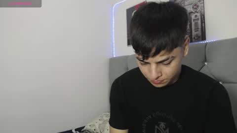 Snapshot of loganjhonson19 chatting on January 12, 2026, 3:01 am loganjhonson19 online show from January 12, 2026, 3:01 am