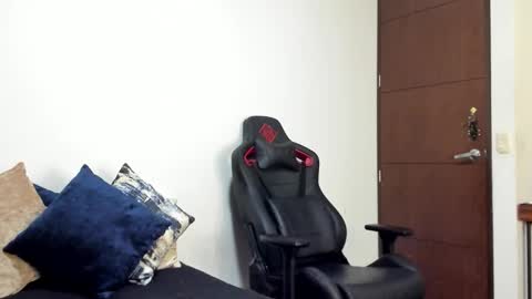 Logan online show from November 4, 2025, 8:24 am