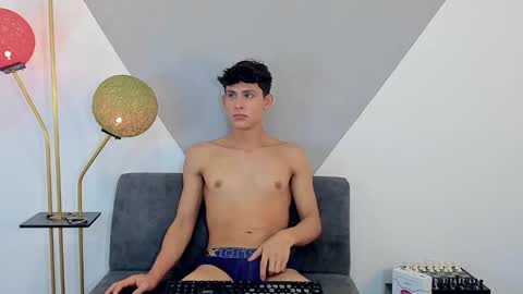 Snapshot of loganoficialx chatting on December 5, 2024, 9:28 am loganoficialx online show from December 5, 2024, 9:28 am