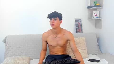 Snapshot of loganoficialx chatting on September 10, 2025, 8:58 am loganoficialx online show from September 10, 2025, 8:58 am