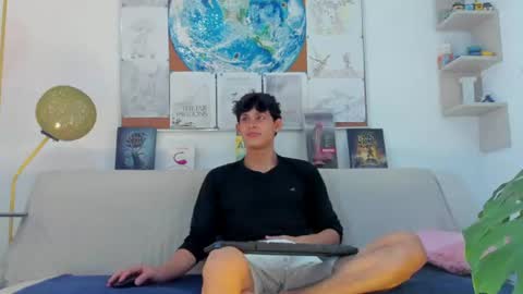 loganoficialx online show from July 14, 2026, 6:02 pm