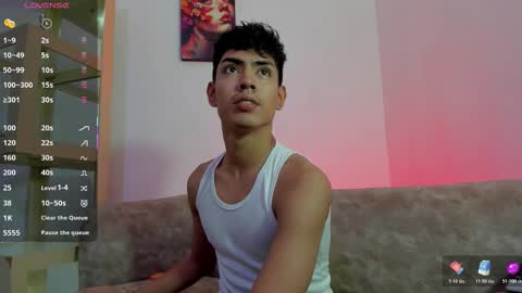 logantwink18 online show from January 12, 2026, 2:17 am