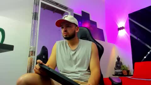 Snapshot of loganwolfjs chatting on February 27, 2026, 3:28 am Logan Wolf online show from February 27, 2026, 3:28 am