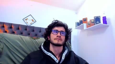 Loggan online show from December 20, 2024, 11:26 pm