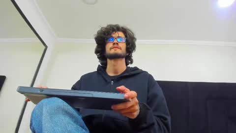 Loggan online show from March 6, 2025, 3:13 am
