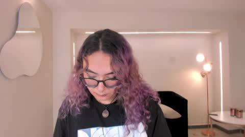 Snapshot of loiseharper chatting on May 16, 2026, 7:34 pm Loise online show from May 16, 2026, 7:34 pm