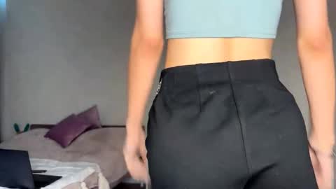 Amelia online show from November 7, 2025, 12:10 am