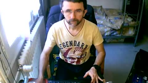 lokoum39 online show from January 15, 2025, 11:53 am