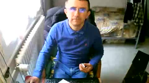 lokoum39 online show from February 2, 2025, 12:57 pm