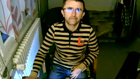 lokoum39 online show from February 21, 2025, 5:42 pm