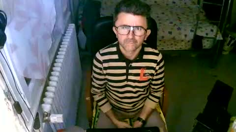 lokoum39 online show from November 4, 2025, 5:23 pm