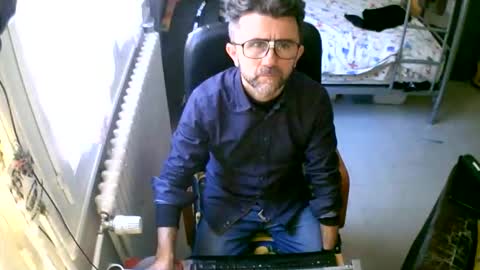 lokoum39 online show from February 2, 2026, 12:48 pm