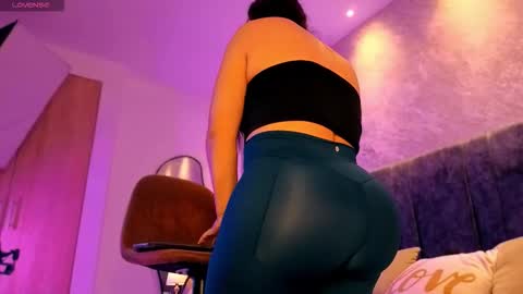 Lola Sweet online show from January 14, 2026, 12:11 pm