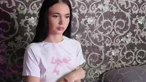 lola_agness online show from September 8, 2025, 10:09 pm
