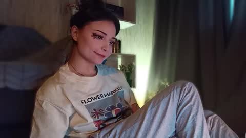 Snapshot of lola_bani_ chatting on February 4, 2026, 9:59 am lola online show from February 4, 2026, 9:59 am