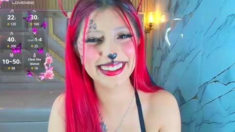 Lola online show from October 4, 2025, 7:56 pm