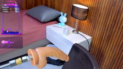 lola online show from January 22, 2025, 1:31 am