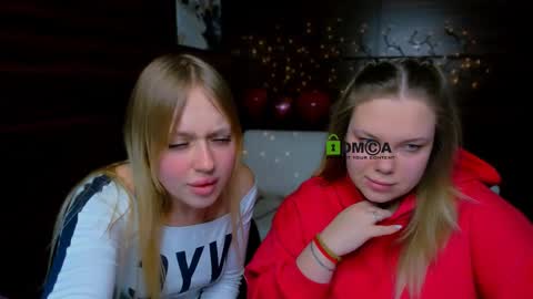 Snapshot of lola_grey1 chatting on February 21, 2025, 3:21 pm Lola online show from February 21, 2025, 3:21 pm