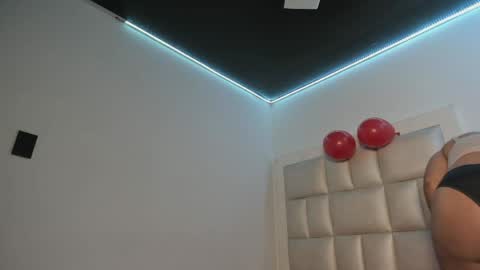 Snapshot of lola_js chatting on May 23, 2026, 12:31 pm lola_js online show from May 23, 2026, 12:31 pm