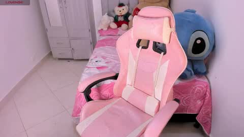 Snapshot of lola_kamila chatting on February 23, 2026, 4:21 am Lola Kamila online show from February 23, 2026, 4:21 am