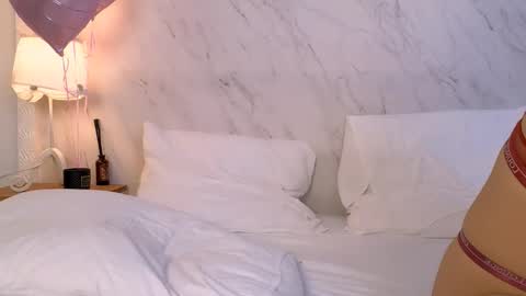 lola_lewis online show from February 19, 2026, 3:13 am