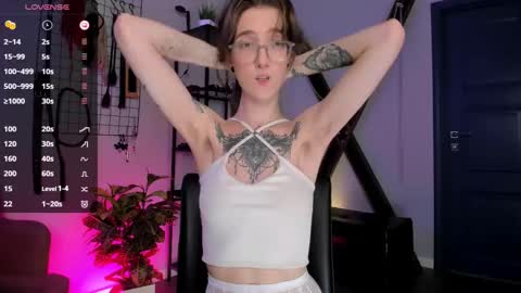 Lola online show from March 4, 2025, 5:53 am