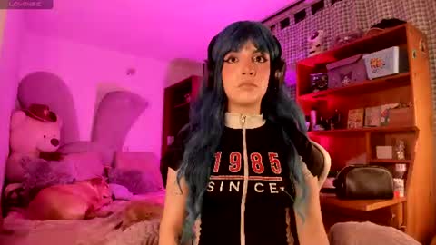 Snapshot of lolaa_bunnyy chatting on June 14, 2026, 4:03 am Lola Bunny online show from June 14, 2026, 4:03 am