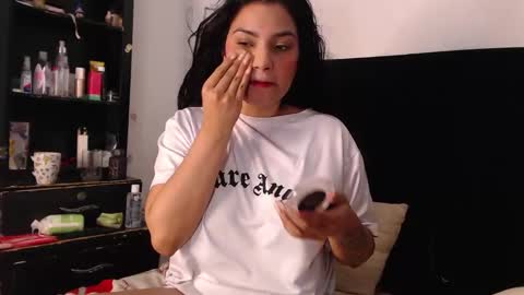 Snapshot of lolaa_staars chatting on December 22, 2024, 5:32 pm lolaa_staars online show from December 22, 2024, 5:32 pm