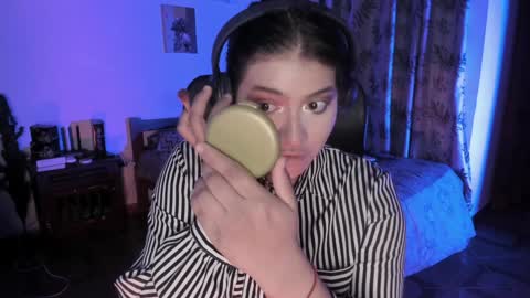 Snapshot of lolaasmith_21 chatting on December 17, 2024, 10:54 pm lolaasmith_21 online show from December 17, 2024, 10:54 pm