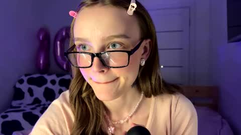 lolaatate online show from March 27, 2026, 7:57 pm