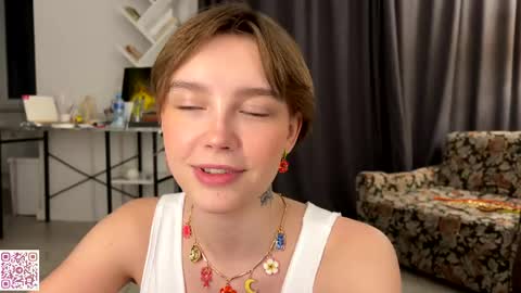 Snapshot of lolaatatee chatting on June 7, 2026, 6:22 pm lolaatatee online show from June 7, 2026, 6:22 pm