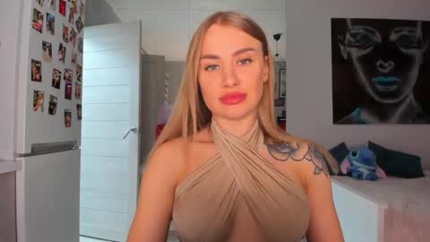 lolabani675452 online show from December 20, 2025, 10:22 am