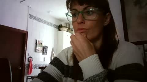 LOLA HUESO y ERIC online show from March 8, 2025, 9:39 am