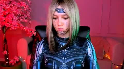 lolalemona online show from December 15, 2024, 10:28 am