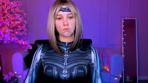 lolalemona online show from December 15, 2024, 1:32 pm