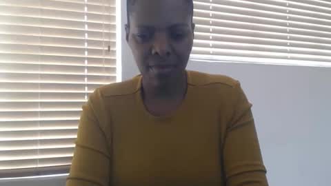 Snapshot of lolalitiousss chatting on April 7, 2026, 9:21 am Lolalitioussss online show from April 7, 2026, 9:21 am