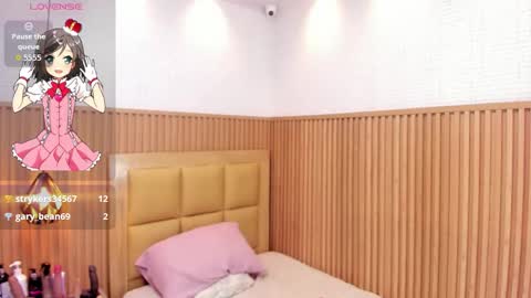 LOLA online show from March 12, 2026, 4:18 am