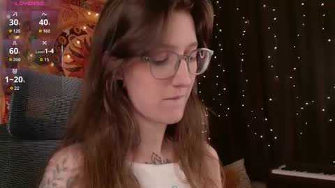 Snapshot of lolami_ chatting on June 28, 2026, 7:25 am lolami_ online show from June 28, 2026, 7:25 am