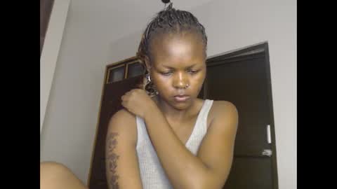 Snapshot of lolamia7 chatting on March 10, 2025, 4:07 am lolamia7 online show from March 10, 2025, 4:07 am