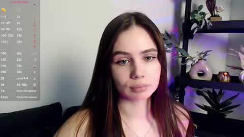 lolapalmer_ online show from December 9, 2024, 11:34 pm
