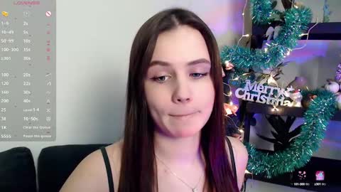 lolapalmer_ online show from December 14, 2024, 12:22 am