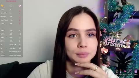 lolapalmer_ online show from December 20, 2024, 12:08 am