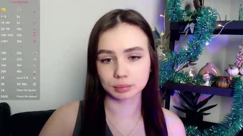 lolapalmer_ online show from January 13, 2025, 3:23 am
