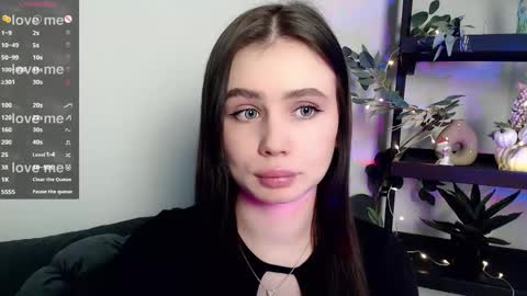 lolapalmer_ online show from February 21, 2025, 7:21 pm