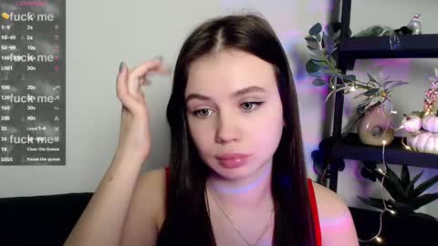 lolapalmer_ online show from March 9, 2025, 2:39 am