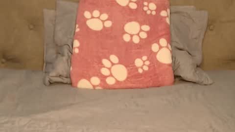 Snapshot of lolapaz3 chatting on October 4, 2025, 10:30 pm Lola online show from October 4, 2025, 10:30 pm