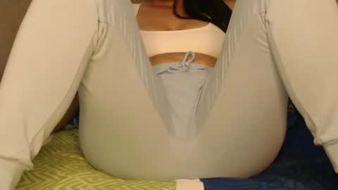 Snapshot of lolapaz3 chatting on October 10, 2025, 9:14 pm Lola online show from October 10, 2025, 9:14 pm