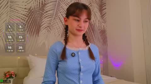 Lola online show from April 12, 2026, 1:43 am