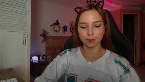 Lola doll online show from November 6, 2025, 8:32 pm